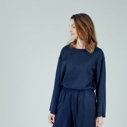 Tencel Damenshirt Dunkelblau, langärmelig, Urheber: Mini & Eve