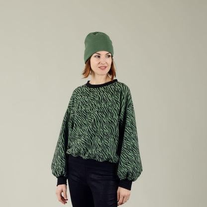 Damen Sweater Bio Baumwolle Grün mit Zebramuster; Urheber: Mini & Eve