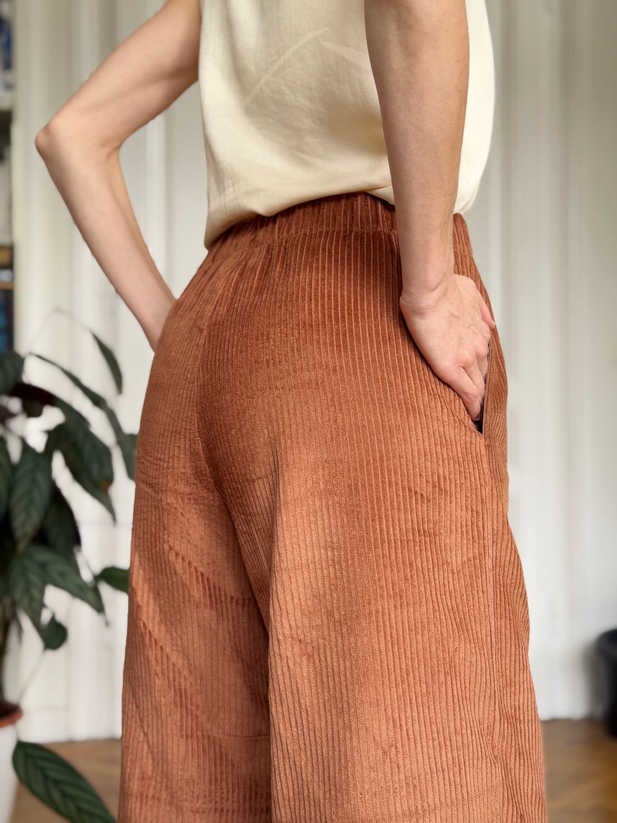 Damenhose aus Cord Cognac Braun, lang, Urheber: Mini & Eve