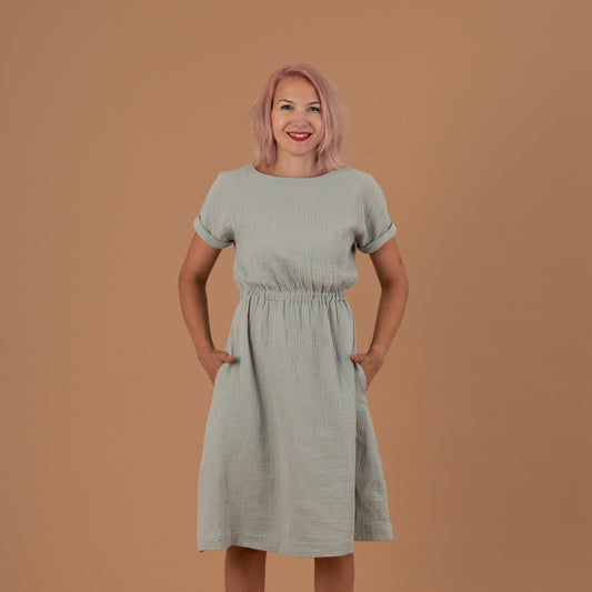 MILA Damenkleid Musselin Mint Vorderansicht, Urheber: Mini & Eve