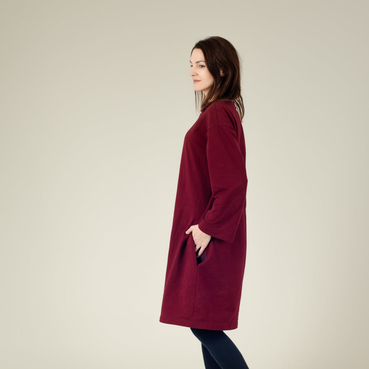 T-Shirt-Kleid Damen Bordeaux Rot, Seitenansicht links, Urheber: Mini & Eve